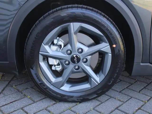 Kia K4