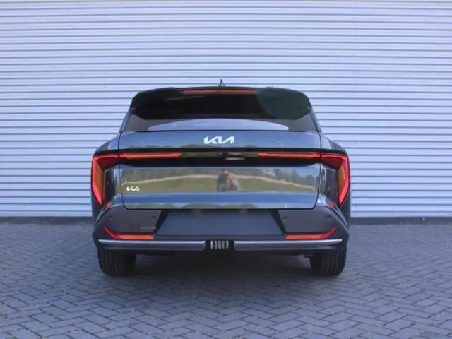 Kia K4
