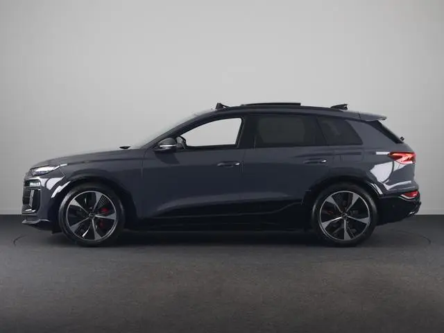 Audi SQ6 e-tron