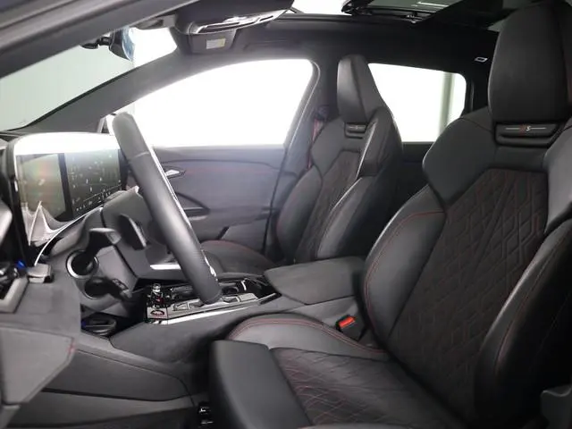 Audi SQ6 e-tron