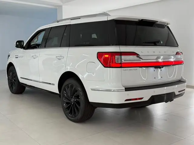 Lincoln Navigator