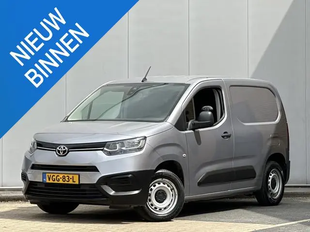 Toyota PROACE CITY 1.5 D-4D Cool Comfort l 3-Zits l