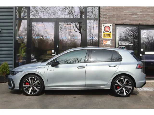 Volkswagen Golf 1.5 eHybrid 272pk GTE Black Style Pano/Leder/IQ.Light/360/Headup/DCC/Keyless/Elek. s...