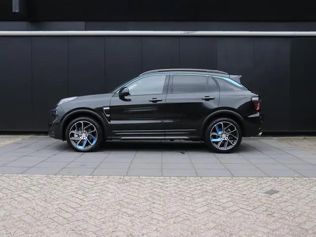 Lynk & Co 01 1.5 | PANO-DAK | MEMORY | 360° CAMERA | INFINITY AUDIO | STOELVERW. | APPLE CARPLAY | C...