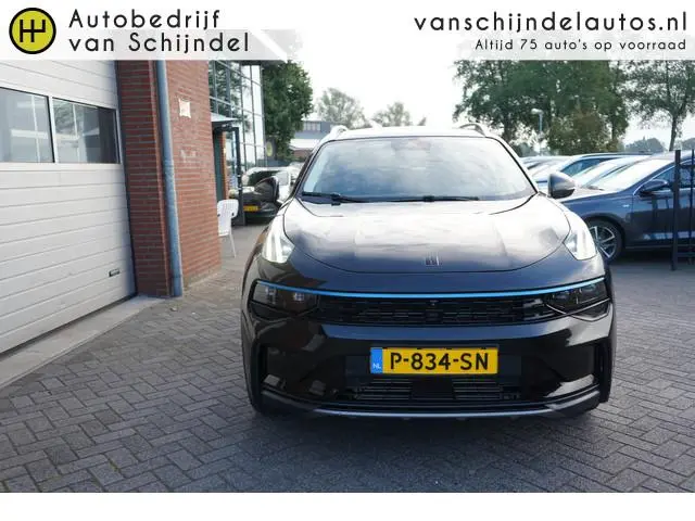 Lynk & Co 01 1.5 261PK! *NL AUTO* DEALER ONDERHOUDEN 20X OP VOORRAAD 360CAMERA 6,6KWH LADER PANORAMA...