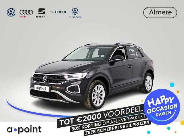 Volkswagen T-Roc 1.5 TSI Oranje Edition 150 pk Automaat (DSG) | Verlengde garantie | Navigatie via A...
