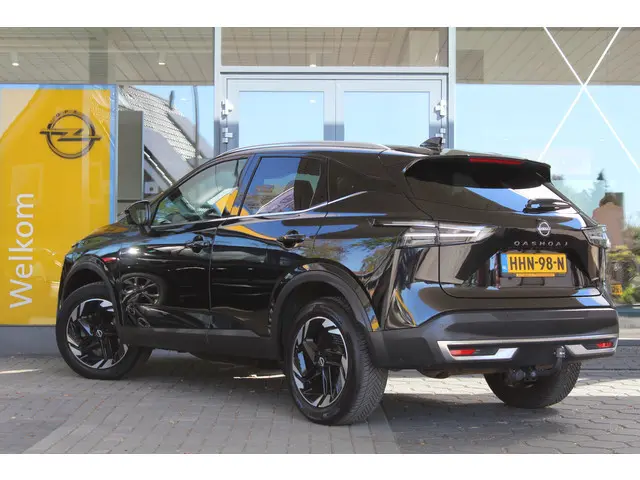 Nissan Qashqai 1.3 MHEV Xtronic Business Executive | Dealeronderhouden | Trekhaak | 360 camera