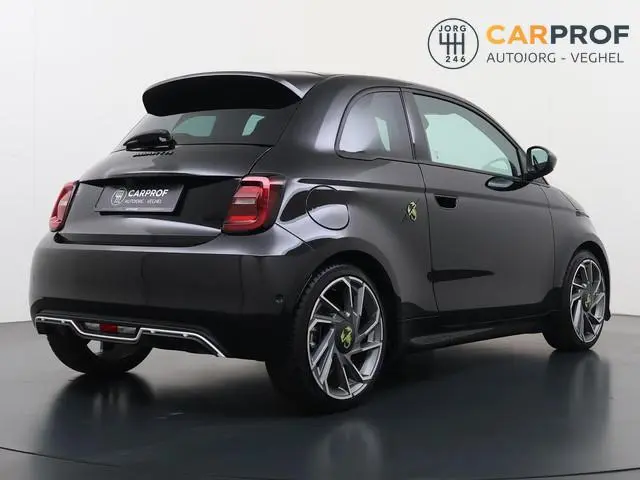 Abarth 500E Turismo 42 kWh Navigatie | Camera | SOH 95% | LMV | Cruise |