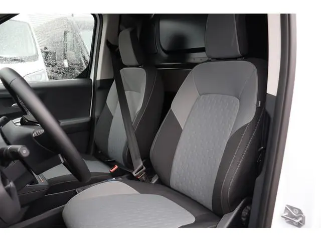 Ford E-Transit Courier 44 kWh Limited Sidebars Dakrailing