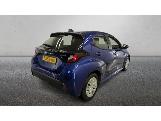 Toyota Yaris 1.5 Hybrid Active / 100% Onderhoud / Geen Import