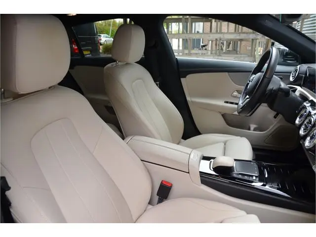 Mercedes-Benz CLA-klasse Shooting Brake 250 e Premium Plus Leder, Panoramadak, Trekhaak (1.600kg)