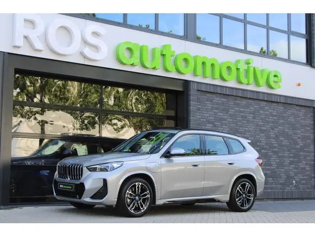 BMW X1 xDrive30e | PANO | M-SPORT | 360 | HUD | KEYLESS | STUURW.VERWARMD | LED |
