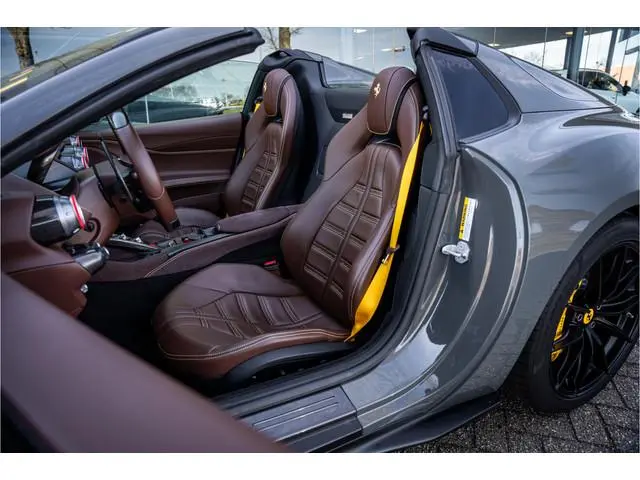 Ferrari 812 GTS