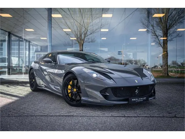 Ferrari 812 GTS