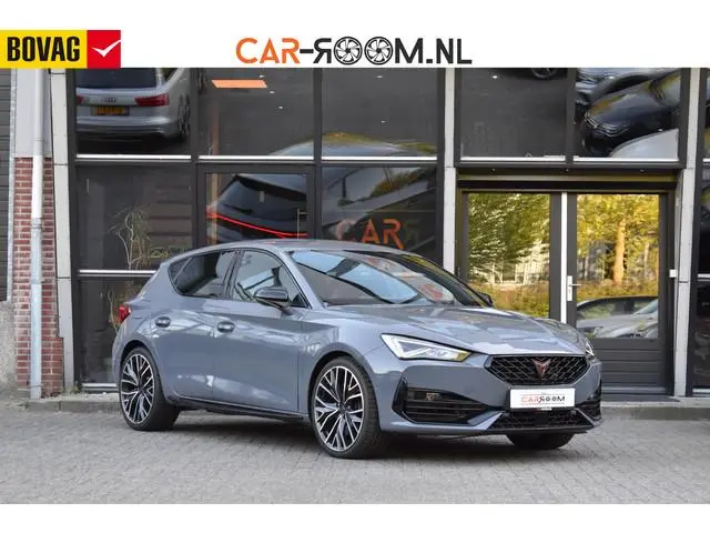Cupra Leon 2.0 TSI 300PK Lane ACC Stuurvw BBD Camera