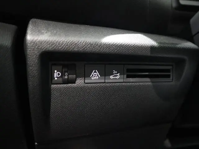 Citroën C4 X