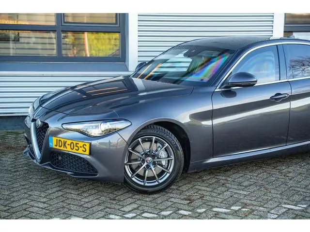 Alfa Romeo Giulia