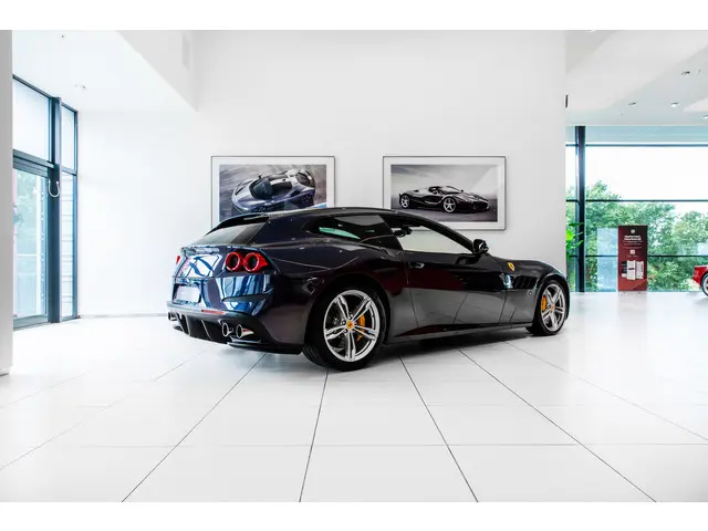 Ferrari GTC4Lusso V12 ~Ferrari Munsterhuis~