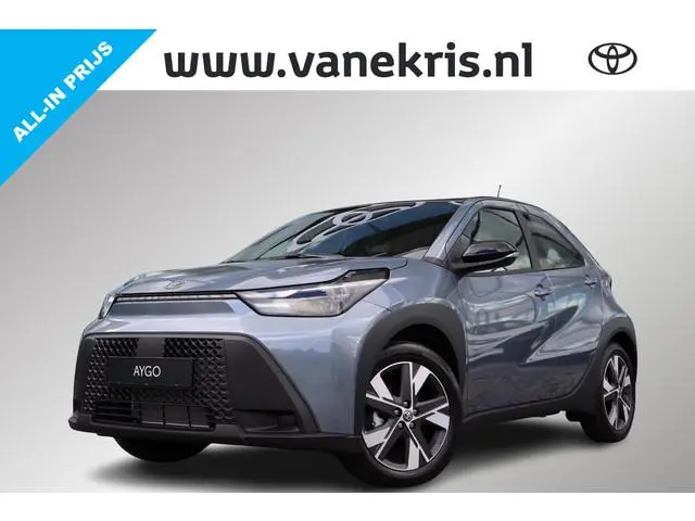 Toyota Aygo X Hybrid 115 play Go Pack, LM velgen Nieuw en direct leverbaar met € 1.750,- Inruilvoord...