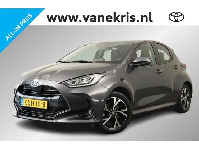 Toyota Yaris 1.5 Hybrid 115 Dynamic Limited Parkeersensoren, Stoelverwarming, Apple Carplay / Androi...