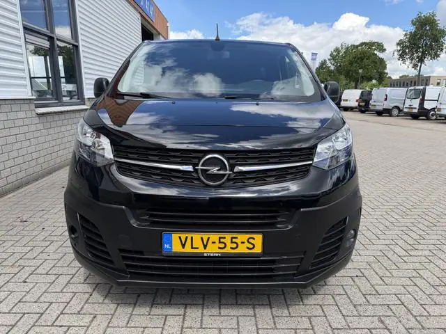 Opel Vivaro 1.5 CDTI L2H1 Selection / vaste prijs rijklaar € 18.950 ex btw / lease vanaf € 319 / dub...