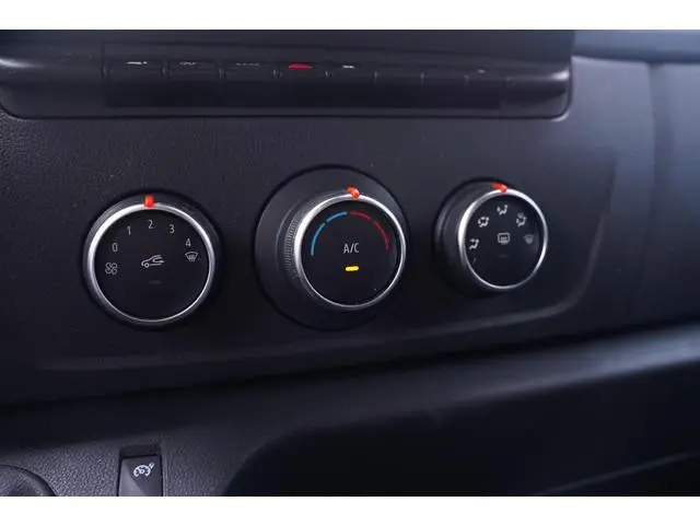 Nissan Interstar