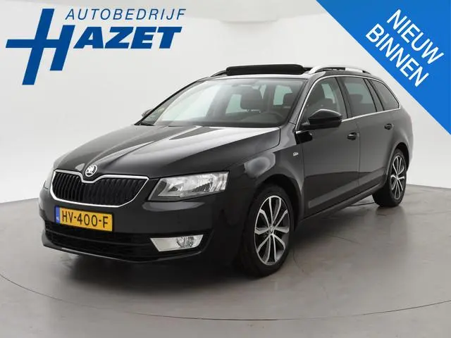 Skoda Octavia Combi 1.6 TDI EDITION BUSINESSLINE + PANO | TREKHAAK | CAMERA | STOELVERW. | NAVIGATIE...