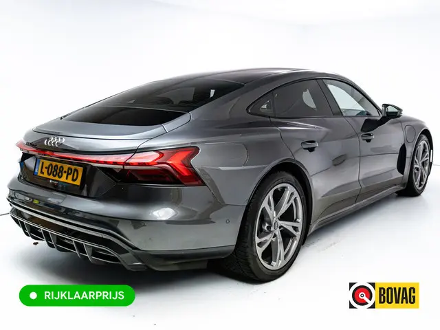 Audi e-tron GT 93 kWh  | Luchtvering | Panoramadak  | Daytona grijs | Leer | 20" LMV | Stoelverwarmi...