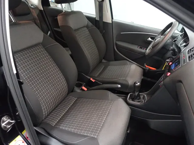 Volkswagen Polo 1.4 TDI Highline- Clima, Cruise, Bluetooth Audio, Elek Pakket