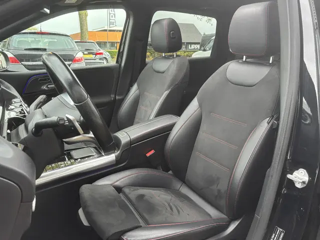Mercedes-Benz B-klasse 200 Business Solution AMG | Automaat | Pano | Sfeerverlichting | Elektrische...