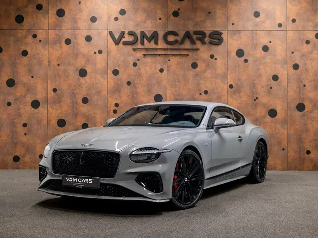 Bentley Continental GT 4.0 V8 Hybrid Speed | Keramisch | 782 PK I First Edition I Touring | NAIM |