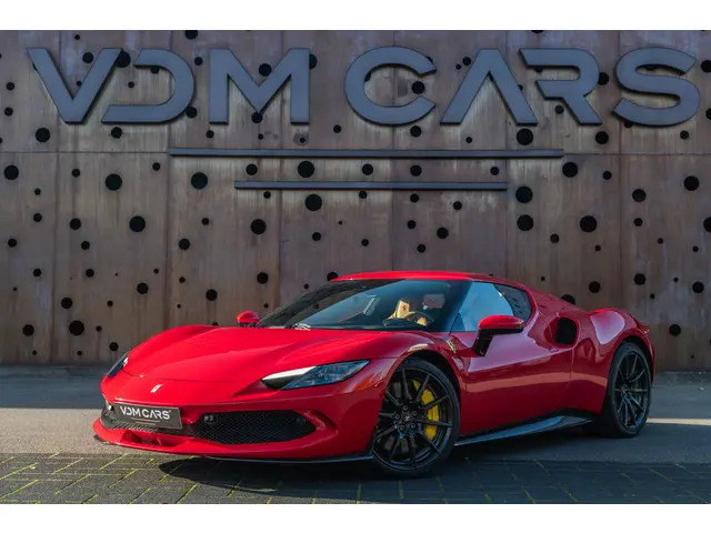 Ferrari 296 GTB 3.0 V6 | 1e Eigenaar | Carbon | Carbon Velgen | Lift |