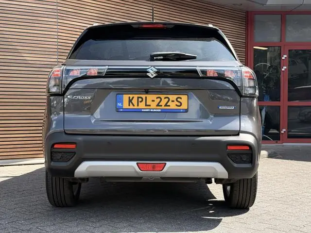 Suzuki S-Cross