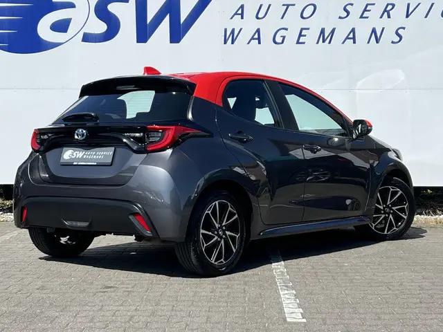 Toyota Yaris 1.5 Hybrid Tokyo Spirit | LED | Camera | Carplay