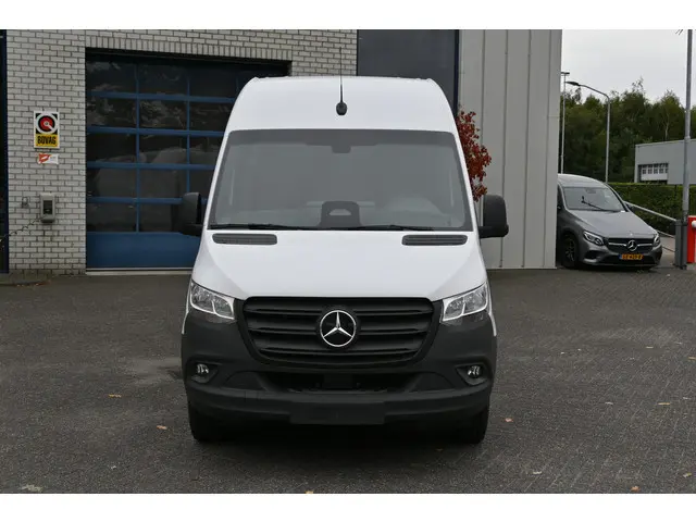 Mercedes-Benz eSprinter