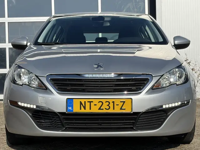 Peugeot 308 1.2 PureTech Active 110pk | Audio-navigatie full map | Cruise control |  Electronic clim...