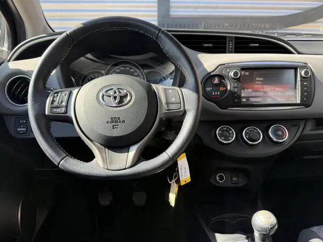 Toyota Yaris 1.0 VVT-i Aspiration Camera|Airco|Cruise|Navi|APK tot 02-2027
