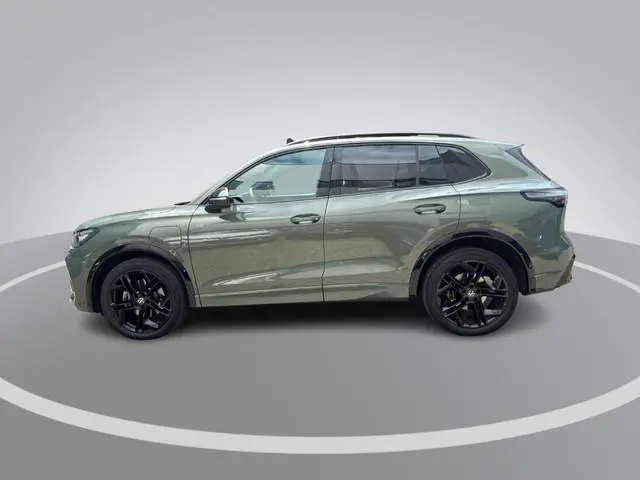 Volkswagen Tiguan 1.5 eHybrid 272pk DSG R-Line Edition · Panoramadak · Inklap. Trekhaak · 360 Camera...