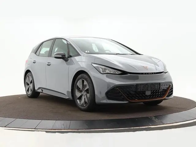 CUPRA Born Impulse 62 kWh / 204pk · SOH 93,2% ·  Camera · Apple/Android Car Play · Navigatie · P-Sen...