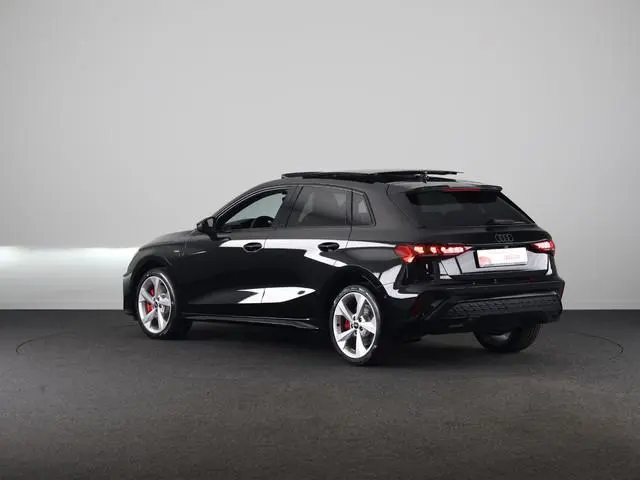 Audi A3 Sportback 45 TFSI e S edition Competition 272pk | Private Lease € 916,00 per maand* | Panora...