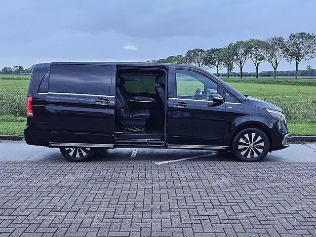 Mercedes-Benz EQV