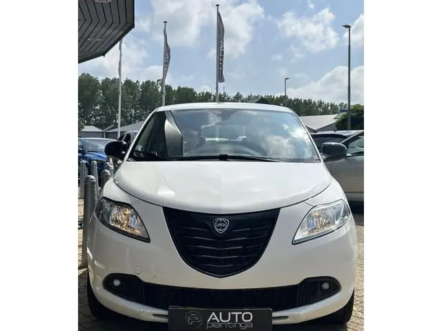 Lancia Ypsilon 0.9 TwinAir Elefantino Plus 80PK | UNIEK | AUTOMAAT | 1e Eigenaar | 5 Deurs | Lage KM...