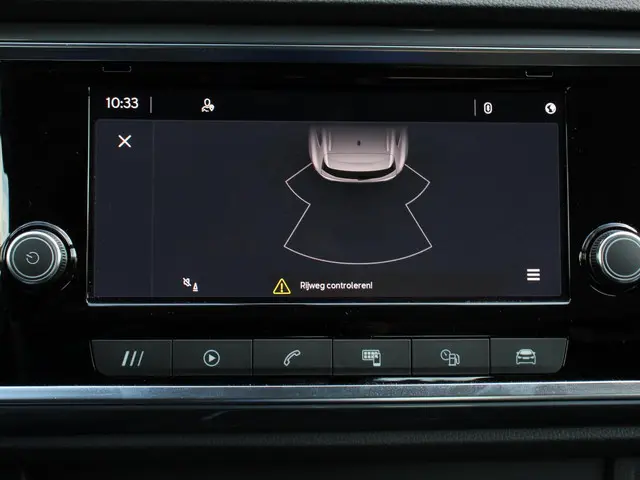 SEAT Ateca 1.5 TSI Style Business Intense Climate control Cruise control Keyless start Verwarmde voo...