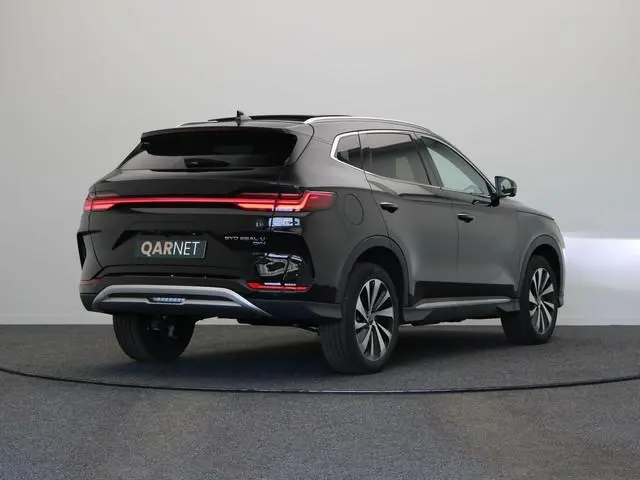 BYD SEAL U