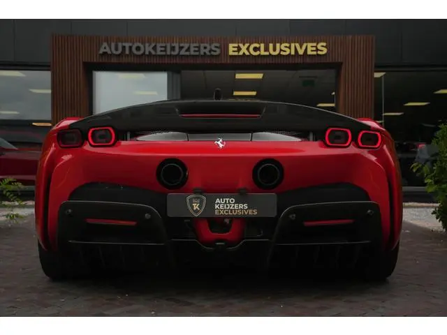 Ferrari SF90 Stradale