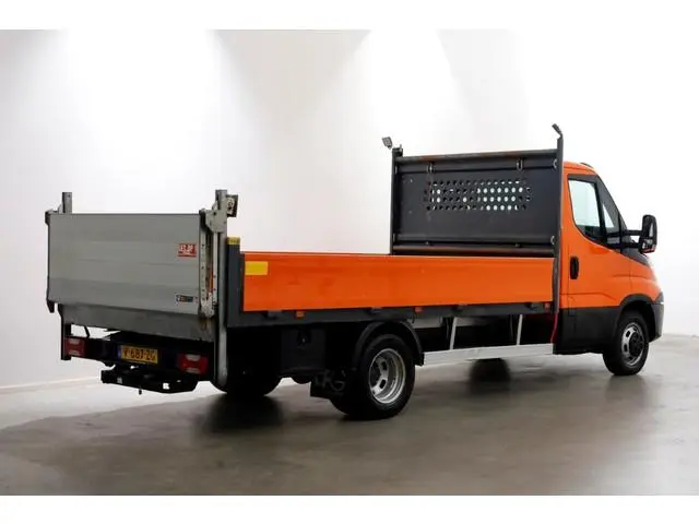 Iveco Daily 35C14 136pk E6 Open Laadbak met laadklep en trekhaak 3500kg 04-2019