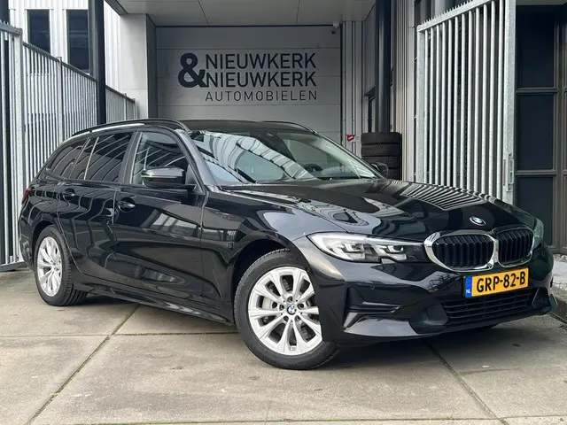 BMW 3-serie Touring Hybride 330e | AUTOMAAT | CARPLAY/ANDROID | CAMERA | NAVI | CRUISE CONTROL | CLI...