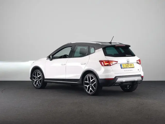 SEAT Arona 1.0 TSI FR Limited Edition | Full map navigatie systeem | Climatronic | 18 inch LM-velgen...