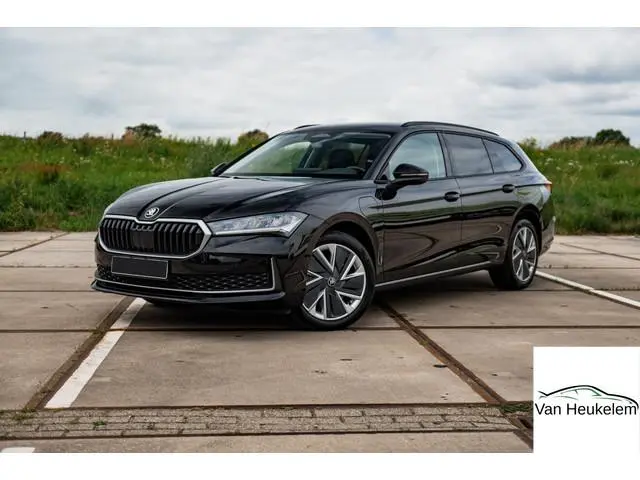 Skoda Superb Combi 1.5 TSI PHEV Selection | TREKHAAK | SUNSET | 18"