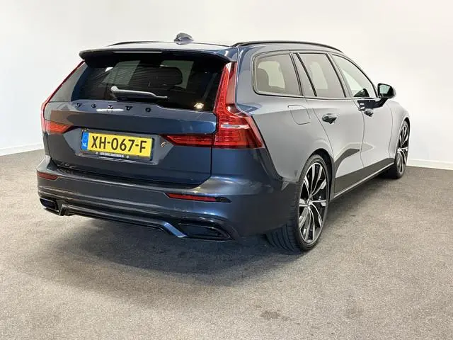 Volvo V60 2.0 T5 250pk AUT8 R-Design Leer/ Harman Kardon/ Apple CArPlay/ DAB/ Stuurverw./ CD speler